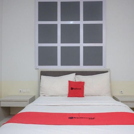 Reddoorz Near Jogja City Mall Melati Экстерьер фото