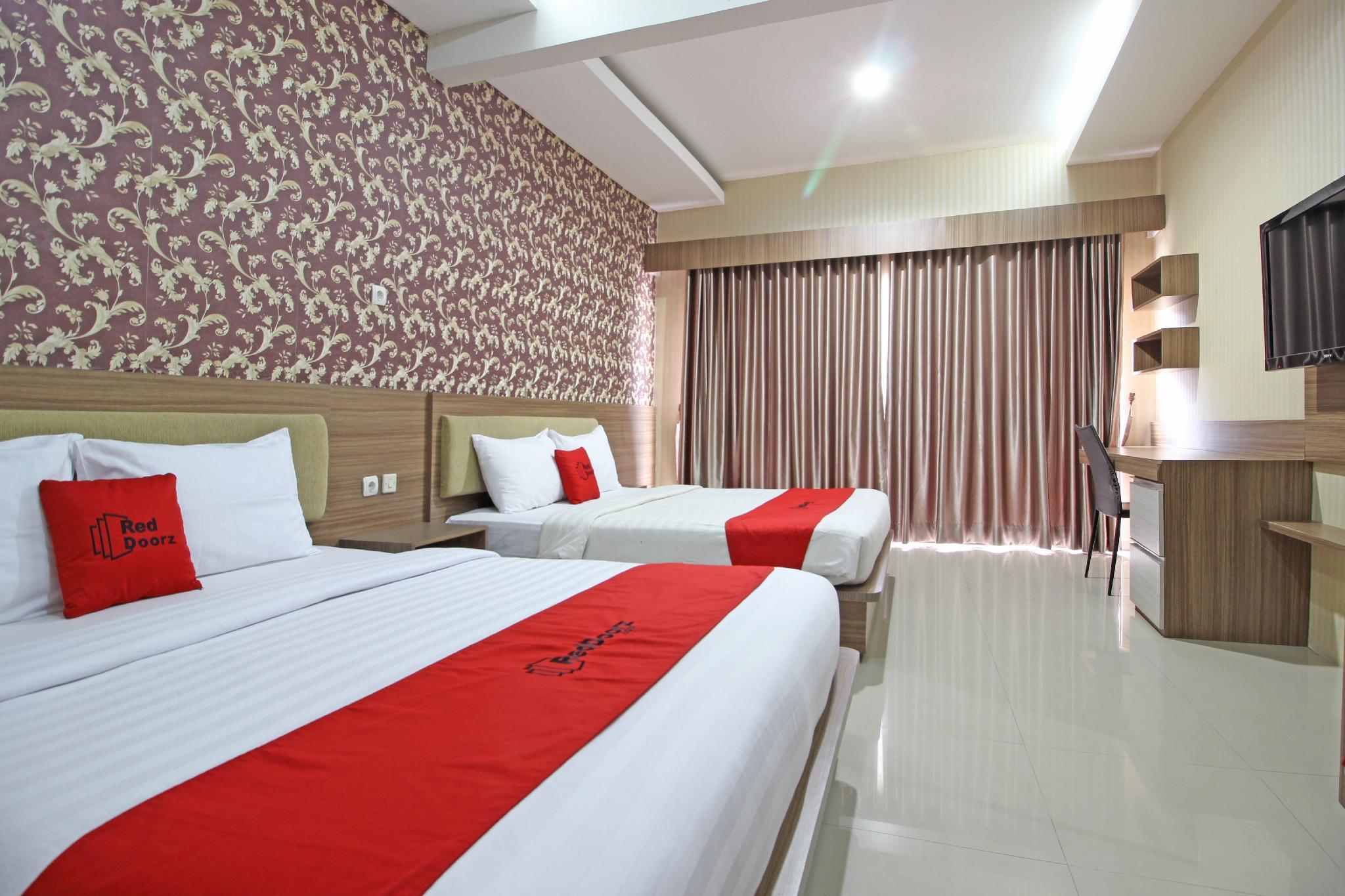 Reddoorz Near Jogja City Mall Melati Экстерьер фото
