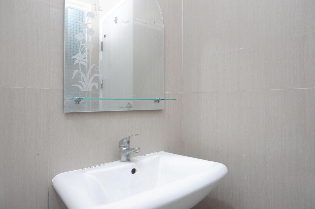 Reddoorz Near Jogja City Mall Melati Номер фото