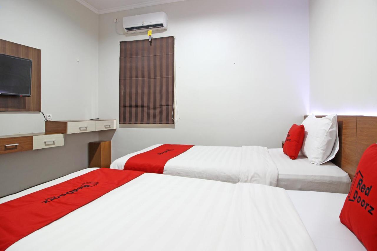 Reddoorz Near Jogja City Mall Melati Экстерьер фото